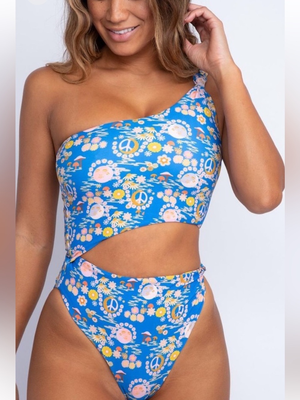 Skatie Nicole One Piece Humboldt Peace Mushrooms Sun Blue Women’s Size Large